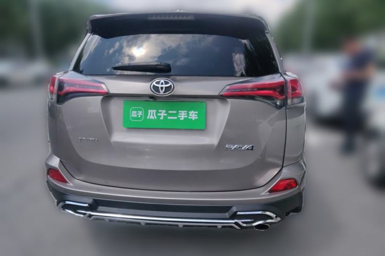 Used Toyota RAV4 2016 2.0L CVT Two-Wheel Drive Smart Edition China V Standard Rear
