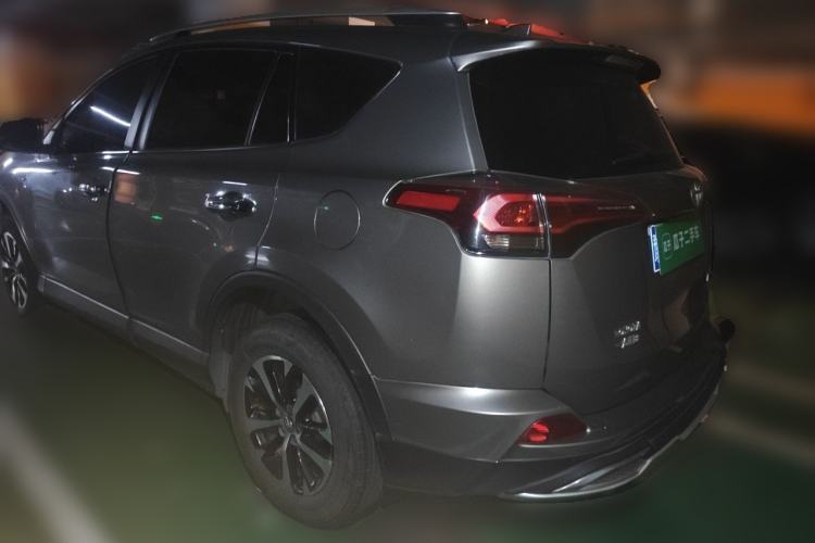 Used Toyota RAV4 2016 2.0L CVT Two-Wheel Drive Fashion Edition China V Standard Rear Left 45 Deg