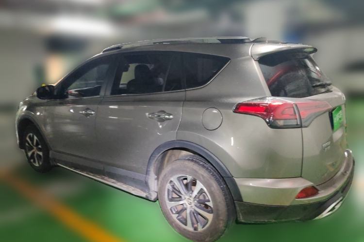 Used Toyota RAV4 2016 2.0L CVT Two-Wheel Drive Smart Edition China V Standard Rear Left 45 Deg