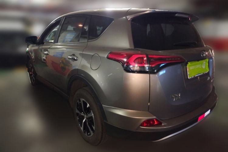Used Toyota RAV4 2016 2.0L CVT Two-Wheel Drive Smart Edition China V Standard Rear Left 45 Deg