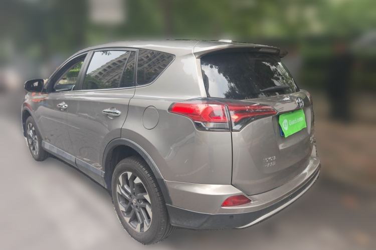 Used Toyota RAV4 2016 2.5L Automatic 4x4 Elite Edition Rear Left 45 Deg