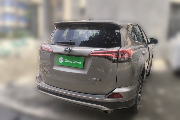Used Toyota RAV4 2016 2.0L CVT Two-Wheel Drive Smart Edition China V Standard Rear Right 45 Deg