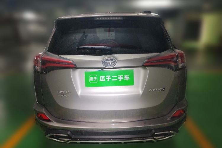 Used Toyota RAV4 2016 2.0L CVT Two-Wheel Drive Smart Edition China V Standard Rear