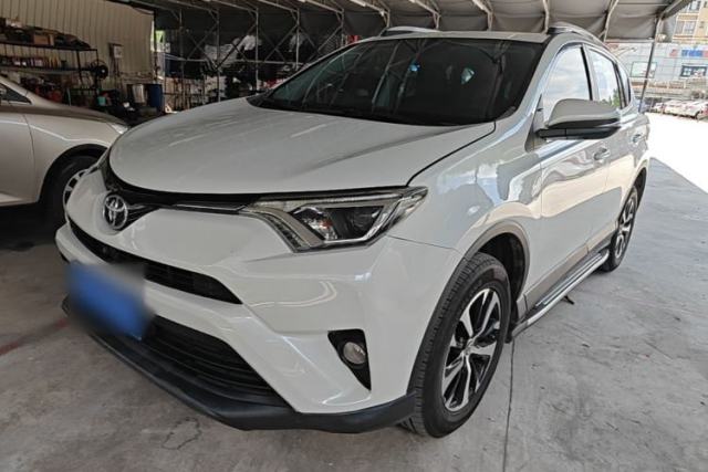 Used Toyota RAV4 2016 2.0L CVT Two-Wheel Drive Fashion Edition China V Standard