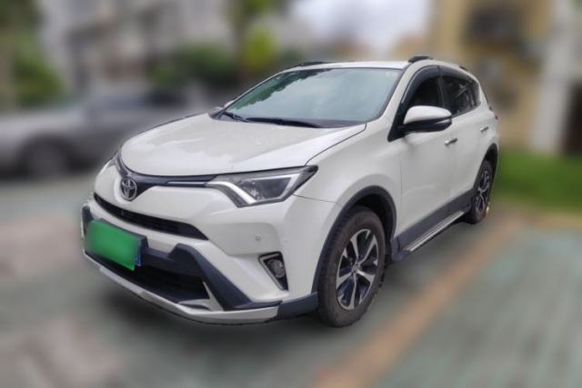 Used Toyota RAV4 2016 2.0L CVT Two-Wheel Drive Fashion Edition China V Standard