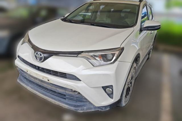 Used Toyota RAV4 2016 2.0L CVT Two-Wheel Drive Fashion Edition China V Standard