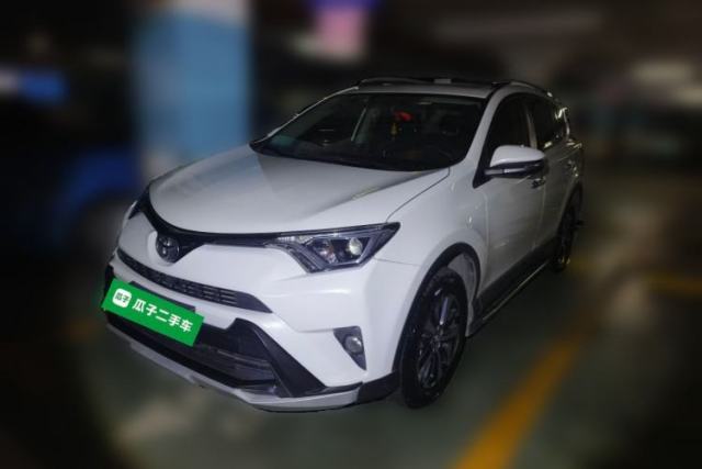 Used Toyota RAV4 2016 2.0L CVT Two-Wheel Drive Fashion Edition China V Standard