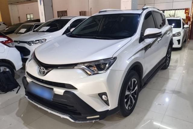 Used Toyota RAV4 2016 2.0L CVT Two-Wheel Drive Fashion Edition China V Standard