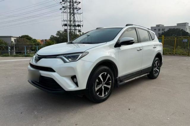 Used Toyota RAV4 2016 2.0L CVT Two-Wheel Drive Fashion Edition China V Standard