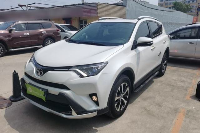 Toyota RAV4 2016 2.0L CVT Two-Wheel Drive Fashion Edition China V Standard d’occasion