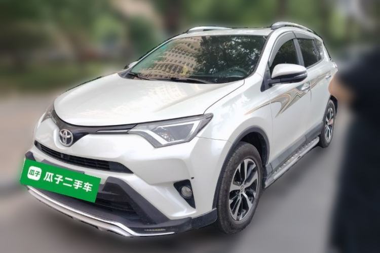 Used Toyota RAV4 2016 2.0L CVT Two-Wheel Drive Fashion Edition China V Standard Guazi used car, China used car export, Used car for sale, Used cars, Cheapest cars for sale