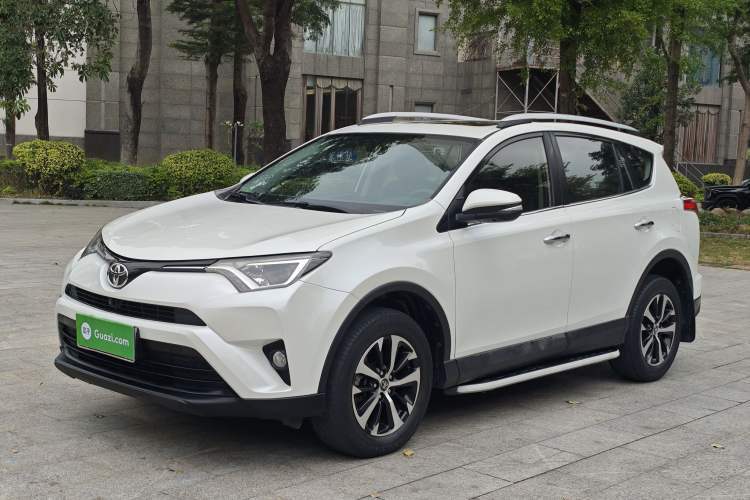 Used Toyota RAV4 2016 2.0L CVT Two-Wheel Drive Fashion Edition China V Standard Guazi used car, China used car export, Used car for sale, Used cars, Cheapest cars for sale
