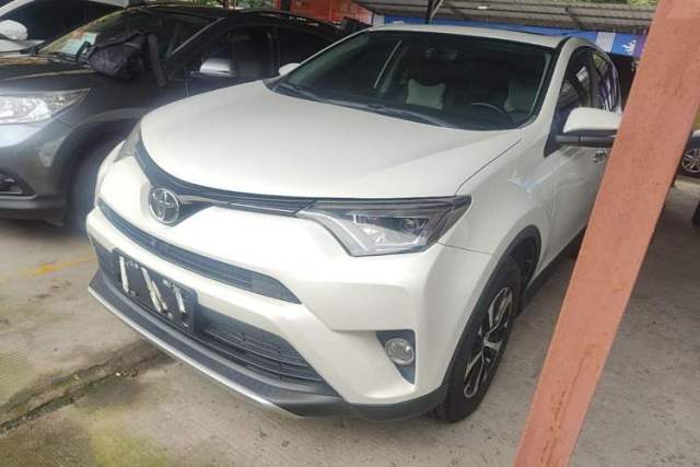 Used Toyota RAV4 2016 2.0L CVT 4x4 New Edition China V Standard