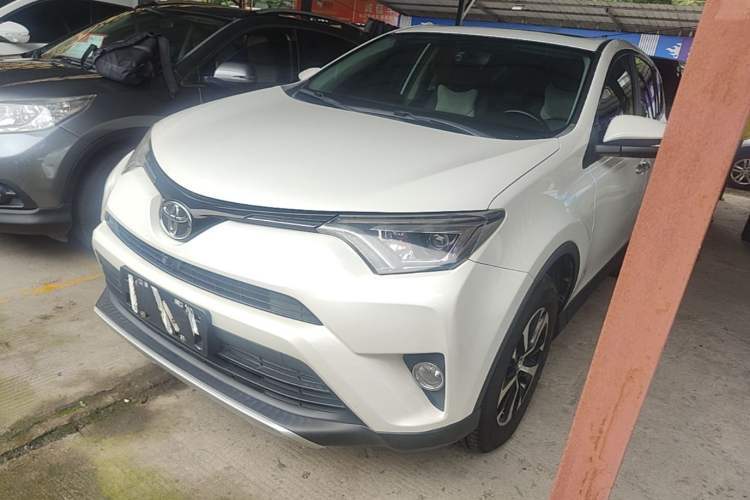 Used Toyota RAV4 2016 2.0L CVT 4x4 New Edition China V Standard Guazi used car, China used car export, Used car for sale, Used  cars, Cheapest cars for sale