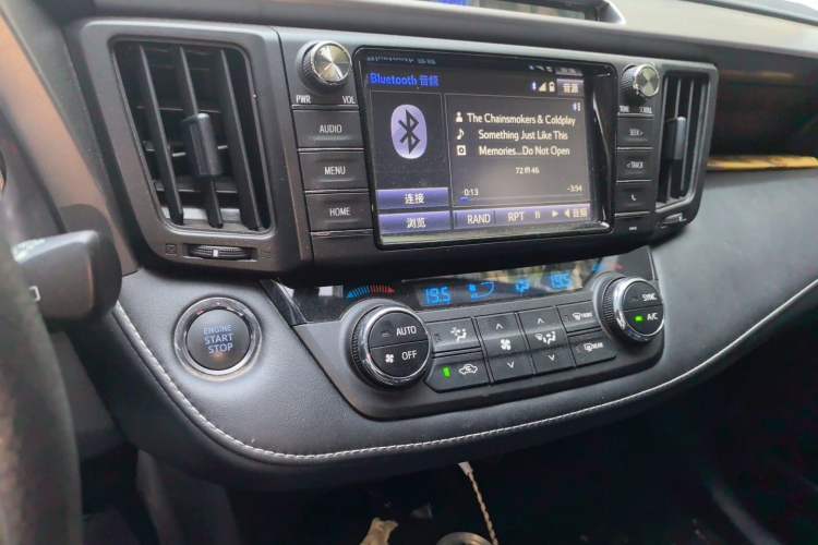 Used Toyota RAV4 2016 2.0L CVT Two-Wheel Drive Comfort Edition China V Standard Audio And AC Panel
