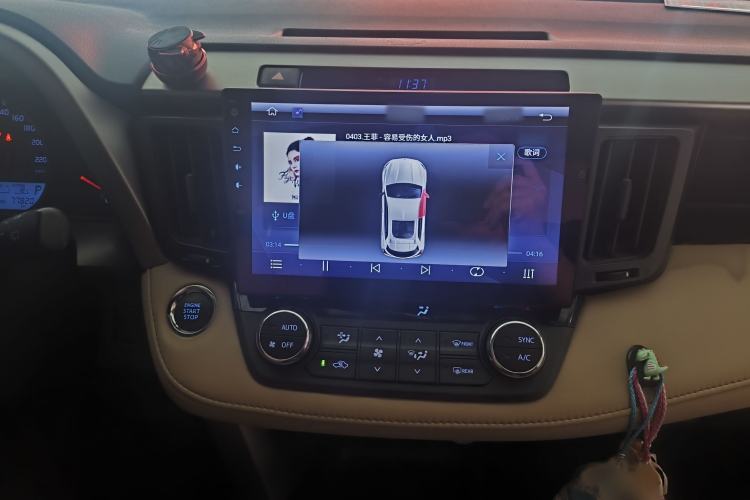 Used Toyota RAV4 2016 2.0L CVT Two-Wheel Drive Fashion Edition China V Standard Audio And AC Panel