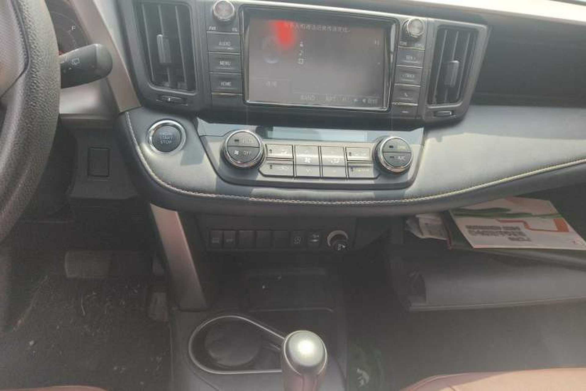 Used Toyota RAV4 2016 2.0L CVT Two-Wheel Drive Fashion Edition China V Standard Audio And AC Panel