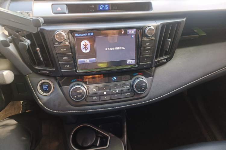 Used Toyota RAV4 2016 2.0L CVT Two-Wheel Drive Smart Edition China V Standard Audio And AC Panel