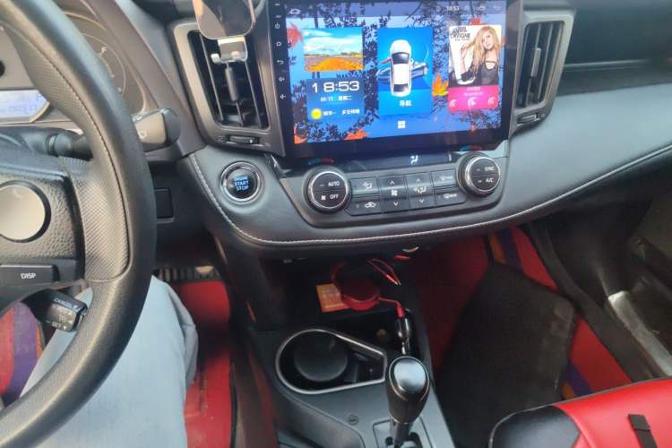 Used Toyota RAV4 2016 2.0L CVT Two-Wheel Drive Fashion Edition China V Standard Audio And AC Panel