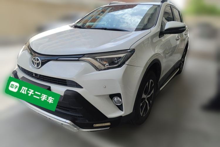 Used Toyota RAV4 2016 2.0L CVT Two-Wheel Drive Smart Edition China V Standard Guazi used car, China used car export, Used car for sale, Used cars, Cheapest cars for sale