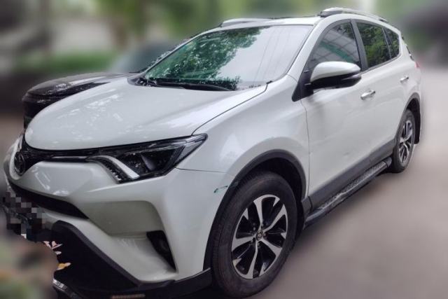 Used Toyota RAV4 2016 2.0L CVT Two-Wheel Drive Fashion Edition China V Standard