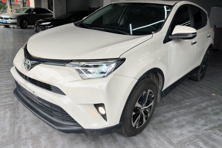 Used Toyota RAV4 2016 2.0L CVT Two-Wheel Drive Fashion Edition China V Standard Guazi used car, China used car export, Used car for sale, Used cars, Cheapest cars for sale