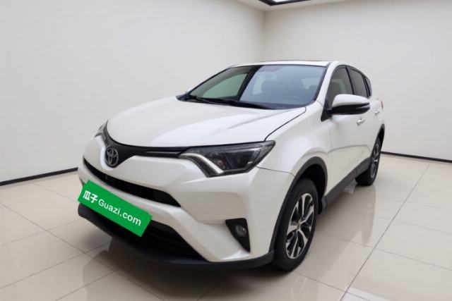 Used Toyota RAV4 2016 2.0L CVT Two-Wheel Drive Fashion Edition China V Standard