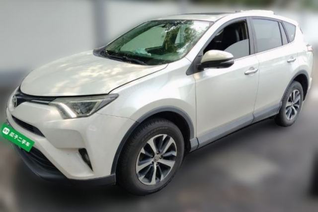 Used Toyota RAV4 2016 2.0L CVT Two-Wheel Drive Fashion Edition China V Standard