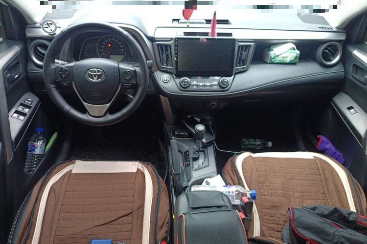 Used Toyota RAV4 2016 2.0L CVT Two-Wheel Drive Fashion Edition China V Standard Center Console