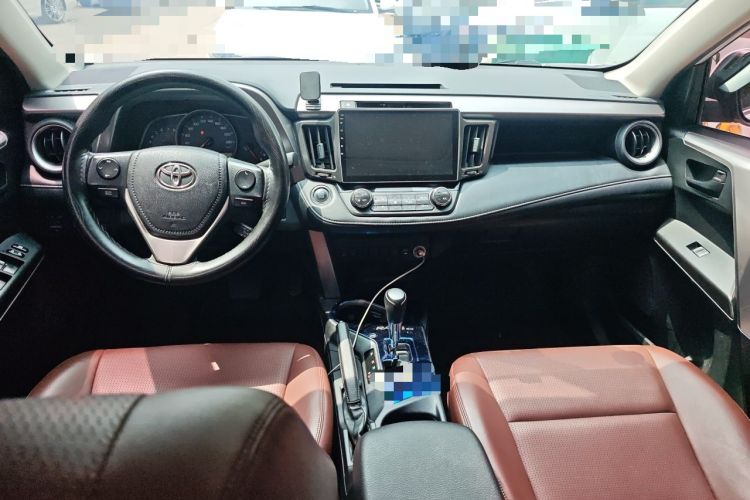 Used Toyota RAV4 2016 2.0L CVT Two-Wheel Drive Fashion Edition China V Standard Center Console
