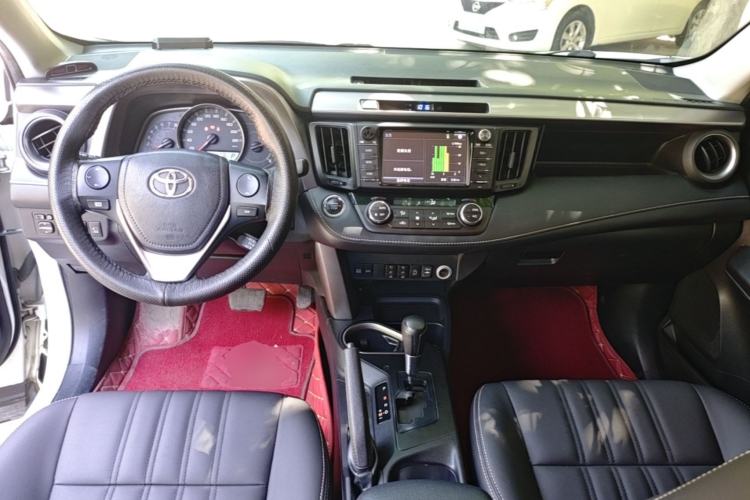 Used Toyota RAV4 2016 2.0L CVT Two-Wheel Drive Comfort Edition China V Standard Center Console