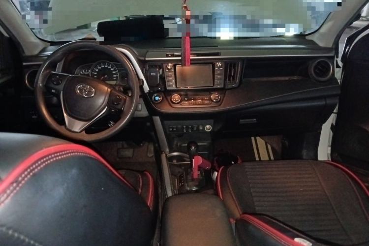 Used Toyota RAV4 2016 2.0L CVT Two-Wheel Drive Fashion Edition China V Standard Center Console