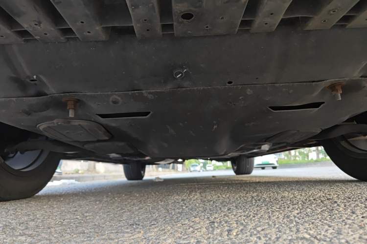 Used Toyota RAV4 2016 2.5L Automatic 4x4 Elite Edition Chassis Front
