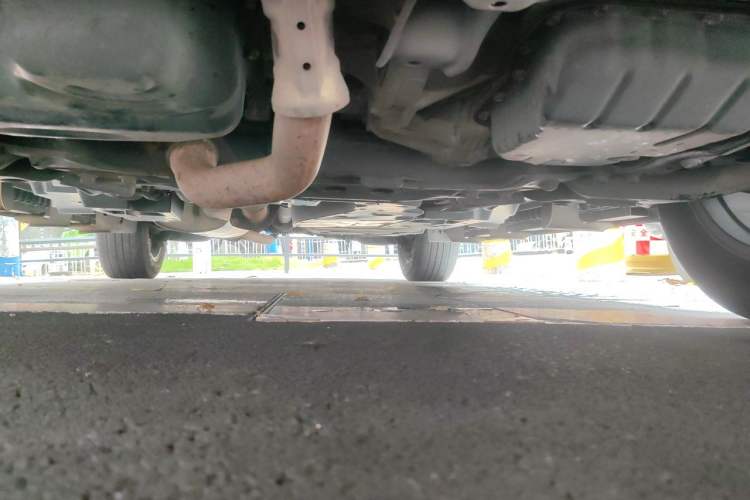 Used Toyota RAV4 2016 2.5L Automatic 4x4 Elite Edition Chassis Front