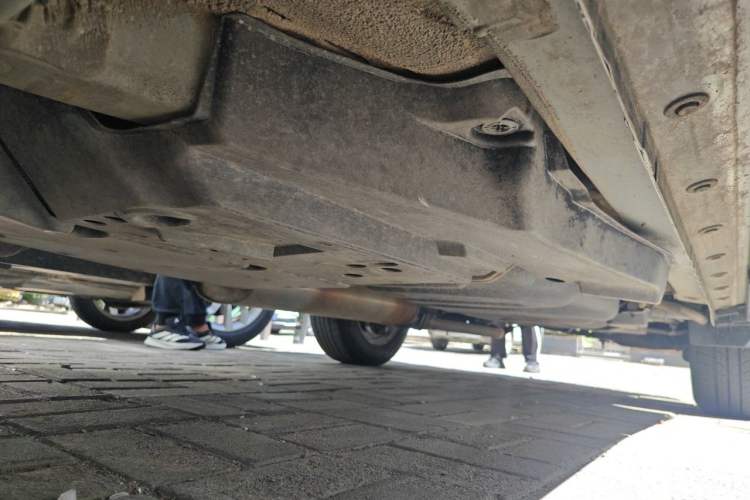 Used Toyota RAV4 2016 2.0L CVT Two-Wheel Drive Fashion Edition China V Standard Chassis Front Left