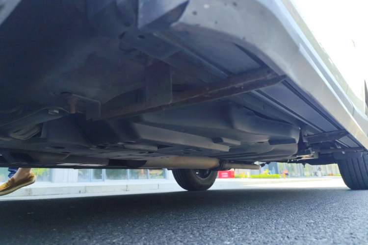 Used Toyota RAV4 2016 2.0L CVT Two-Wheel Drive Fashion Edition China V Standard Chassis Front Left