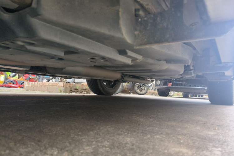 Used Toyota RAV4 2016 2.5L Automatic 4x4 Elite Edition Chassis Front Left
