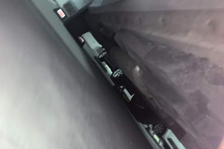 Used Toyota RAV4 2016 2.0L CVT Two-Wheel Drive Fashion Edition China V Standard Chassis Front Right