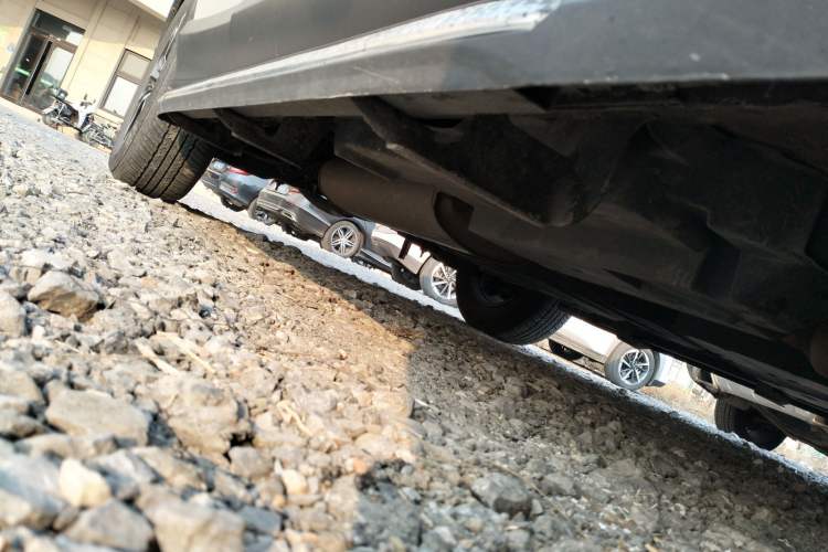 Used Toyota RAV4 2016 2.0L CVT Two-Wheel Drive Smart Edition China V Standard Chassis Front Right