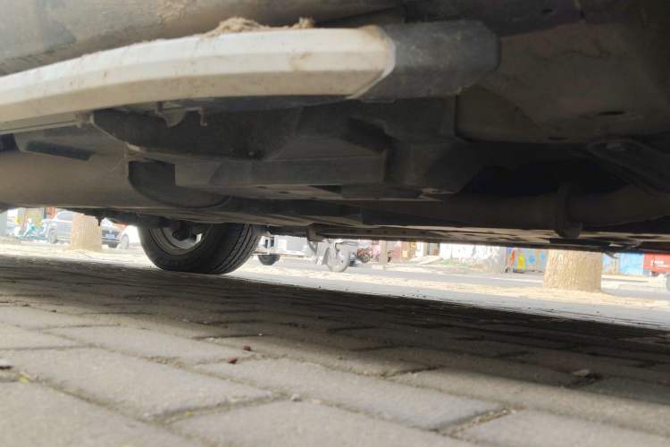 Used Toyota RAV4 2016 2.5L Automatic 4x4 Elite Edition Chassis Front Right
