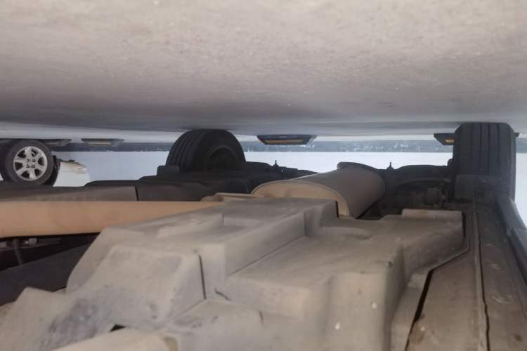 Used Toyota RAV4 2016 2.5L Automatic 4x4 Elite Edition Chassis Front Right