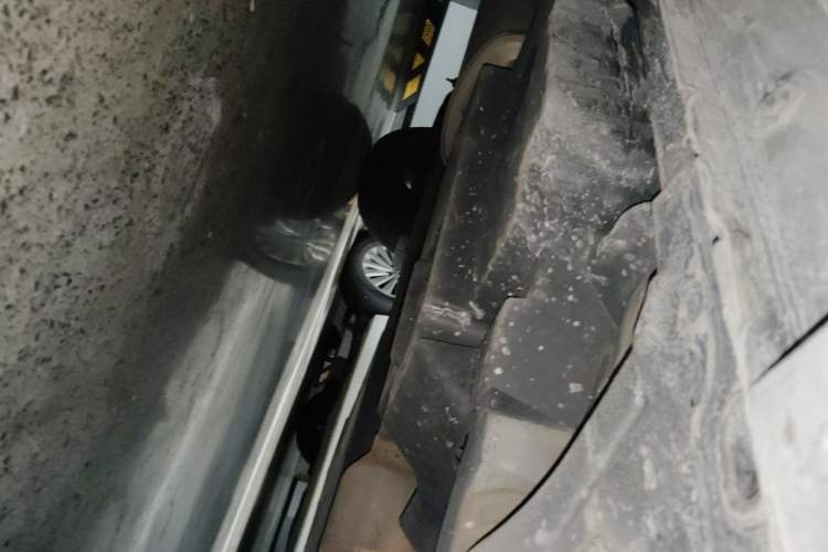 Used Toyota RAV4 2016 2.0L CVT Two-Wheel Drive Fashion Edition China V Standard Chassis Front Right