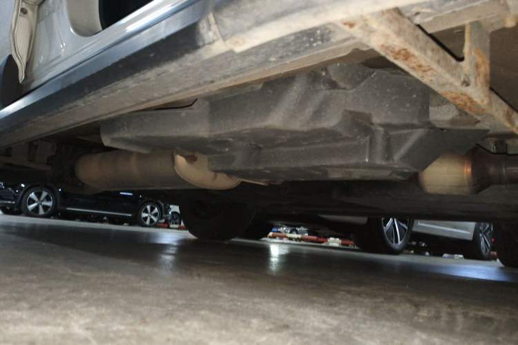 Used Toyota RAV4 2016 2.0L CVT Two-Wheel Drive Fashion Edition China V Standard Chassis Front Right