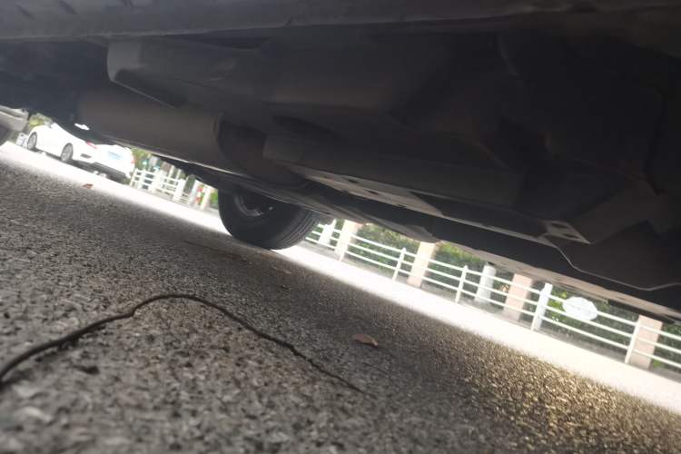 Used Toyota RAV4 2016 2.0L CVT Two-Wheel Drive Comfort Edition China V Standard Chassis Front Right