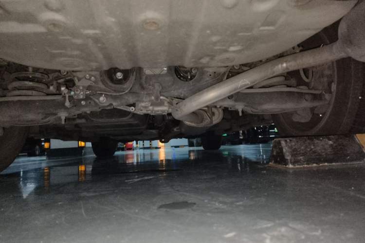 Used Toyota RAV4 2016 2.5L Automatic 4x4 Elite Edition Chassis Rear