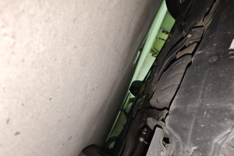 Used Toyota RAV4 2016 2.0L CVT Two-Wheel Drive Fashion Edition China V Standard Chassis Rear
