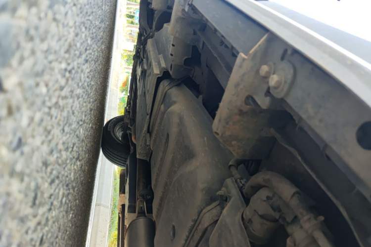Used Toyota RAV4 2016 2.0L CVT Two-Wheel Drive Fashion Edition China V Standard Chassis Rear Left