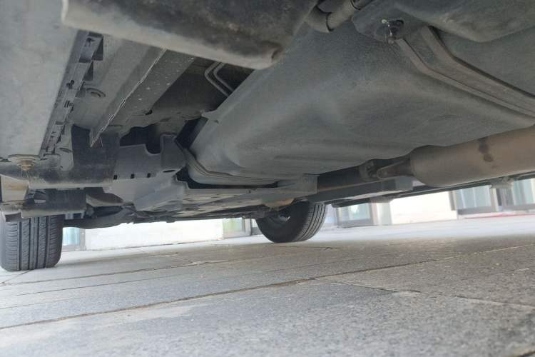 Used Toyota RAV4 2016 2.0L CVT Two-Wheel Drive Fashion Edition China V Standard Chassis Rear Left