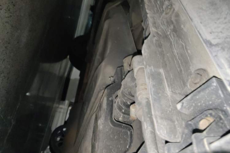 Used Toyota RAV4 2016 2.0L CVT Two-Wheel Drive Fashion Edition China V Standard Chassis Rear Left