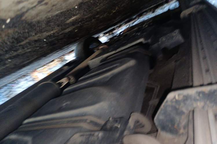 Used Toyota RAV4 2016 2.5L Automatic 4x4 Elite Edition Chassis Rear Left